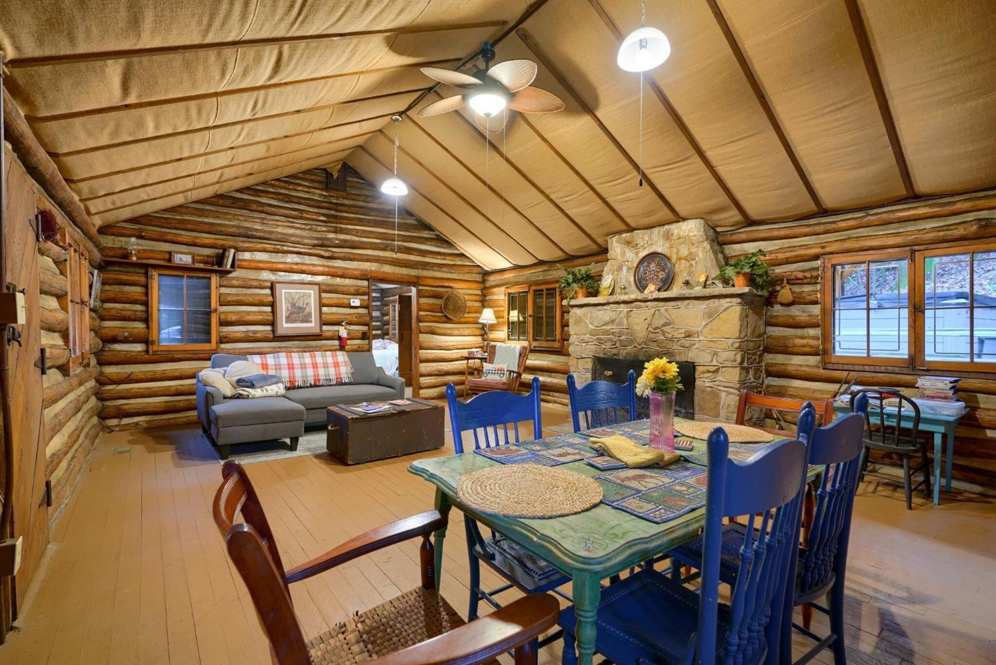 Russell Cabin Logan Extérieur photo