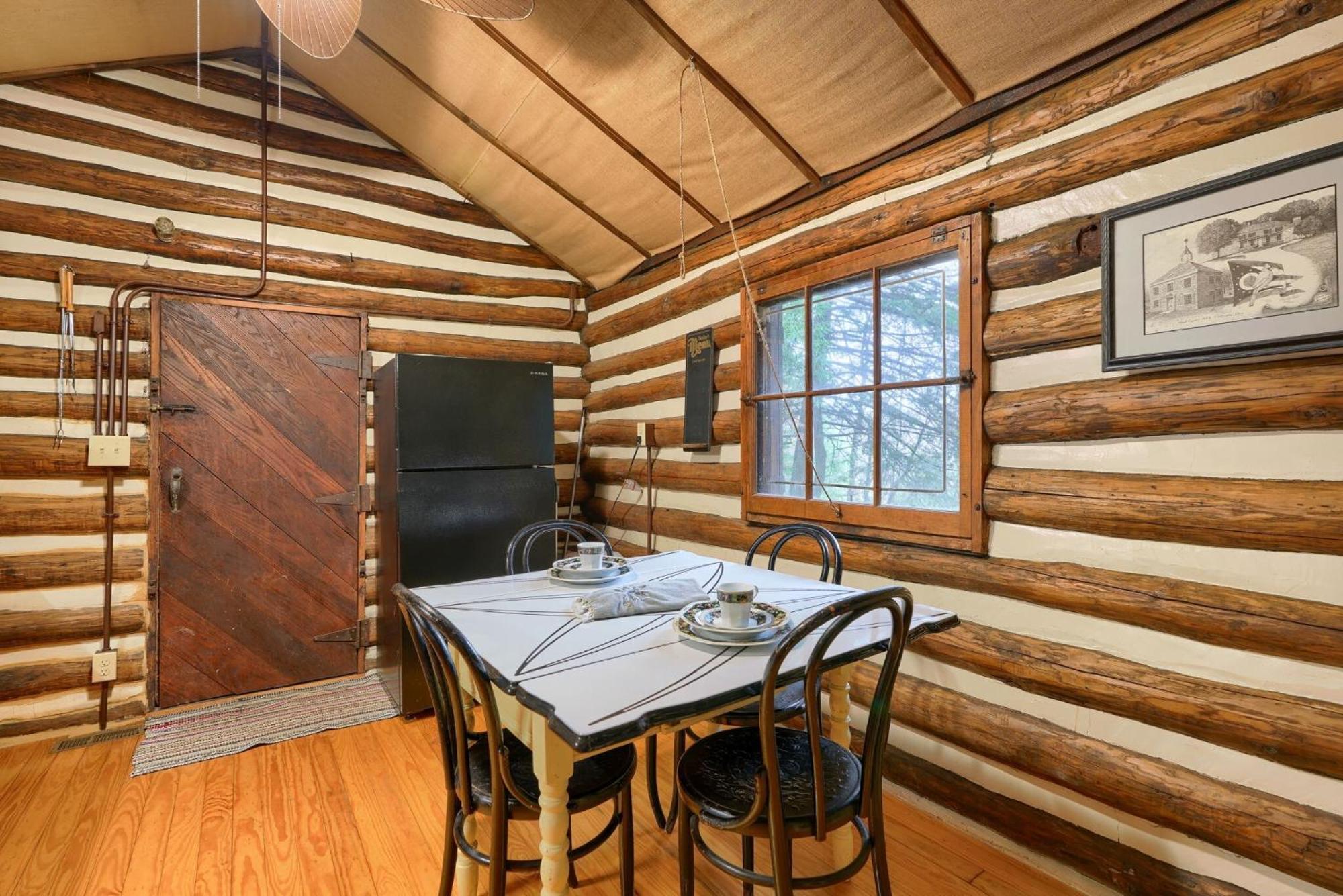 Russell Cabin Logan Extérieur photo
