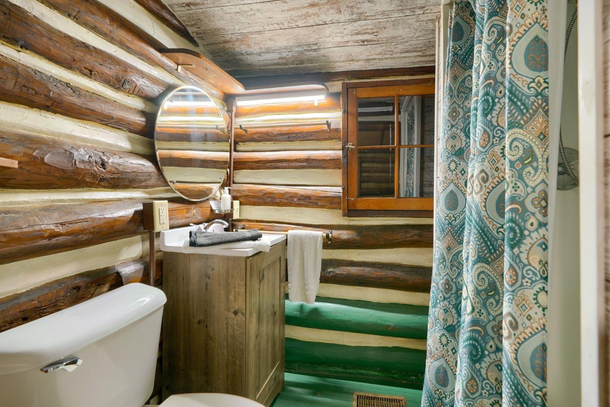 Russell Cabin Logan Extérieur photo