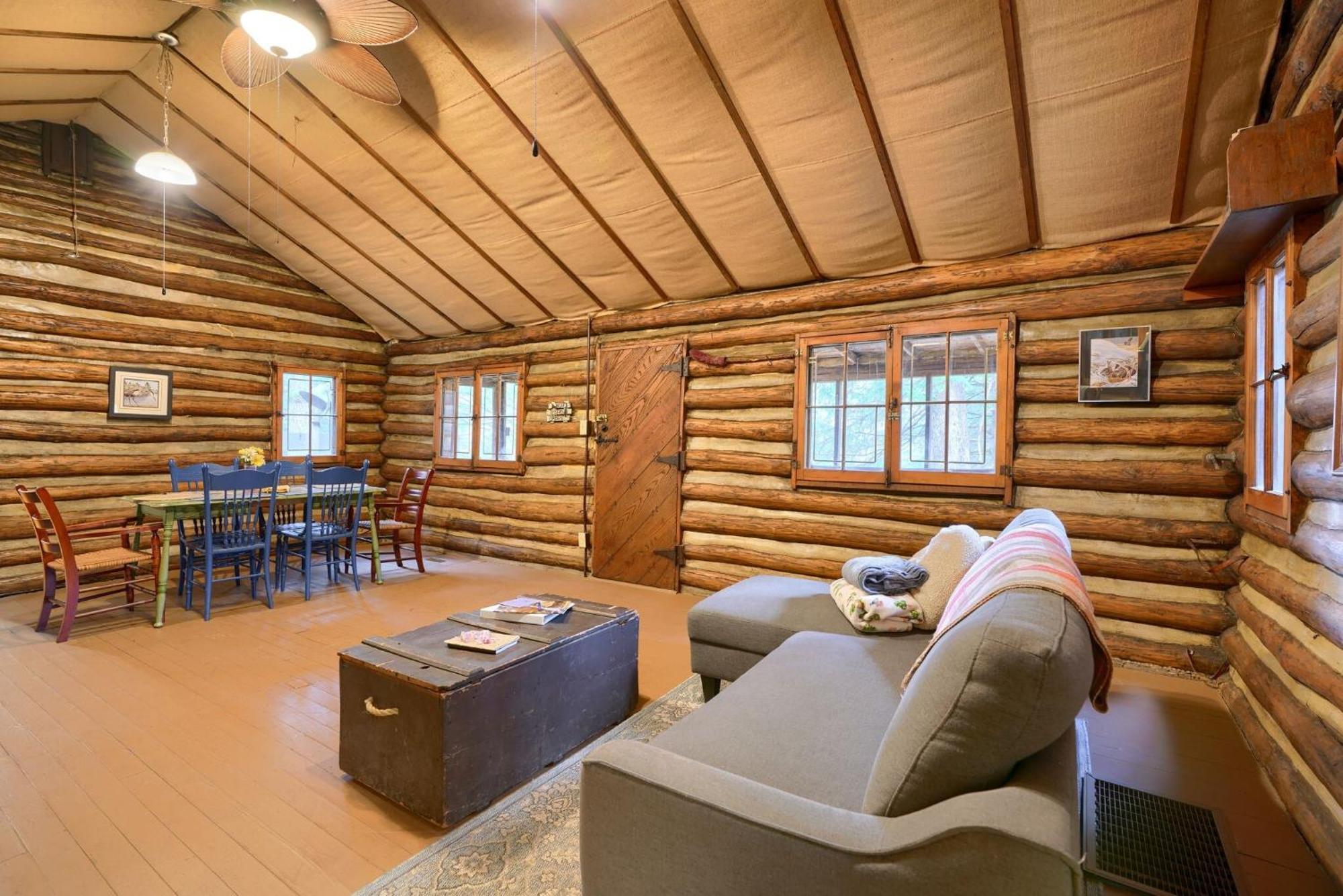 Russell Cabin Logan Extérieur photo